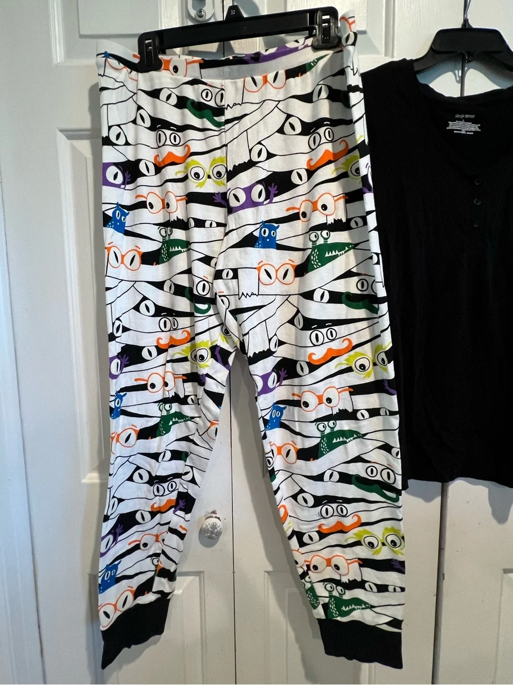2Pc 👁️ Halloween Eyes PJ Set - Black Top & White Multi-Color Pants